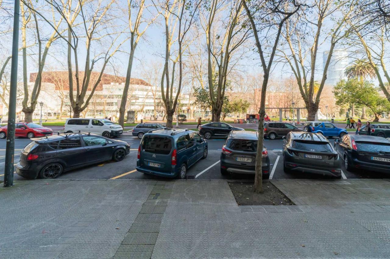 Gran Via Dona Casilda Park By Next Stop Bilbao Buitenkant foto